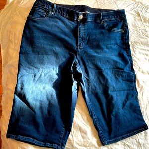 CJ Banks Cropped Jeans